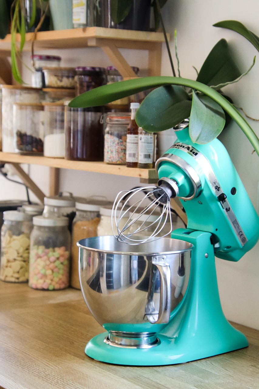 10 Must-Have Kitchen Gadgets That Actually Make Cooking Easier